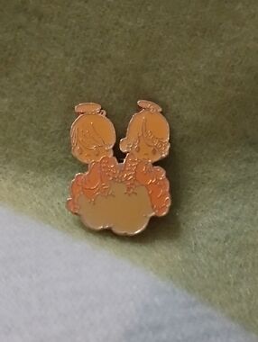 Precious Moments Twin Angels Hard Enamel Pin in Peach and Gold